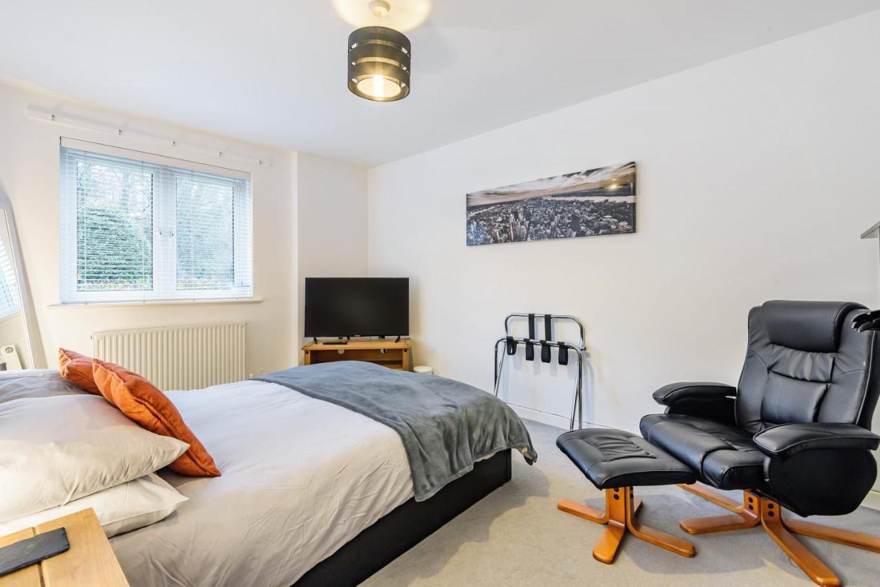 Stylish 2 Bedroom Apartment, Central Exeter, Parking On Site Exteriér fotografie