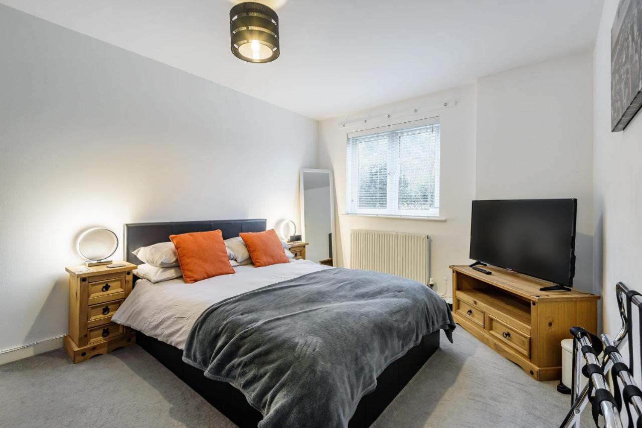 Stylish 2 Bedroom Apartment, Central Exeter, Parking On Site Exteriér fotografie