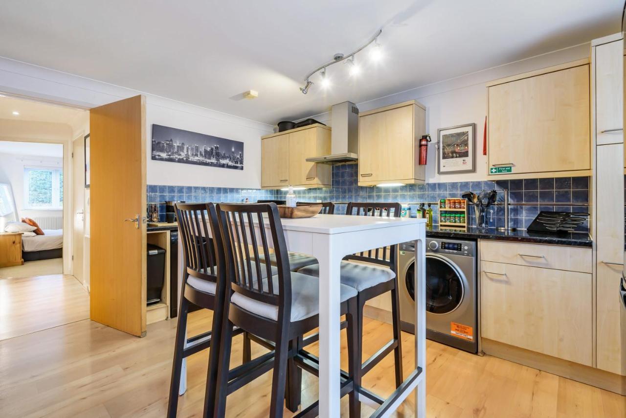 Stylish 2 Bedroom Apartment, Central Exeter, Parking On Site Exteriér fotografie